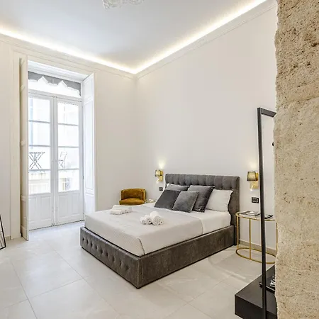 Dione Deluxe Ortigia