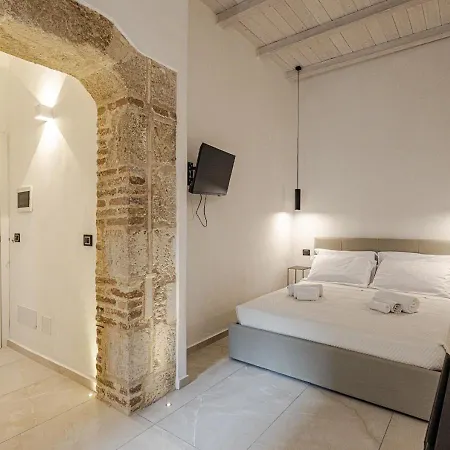 Bed & Breakfast Dione Deluxe Ortigia